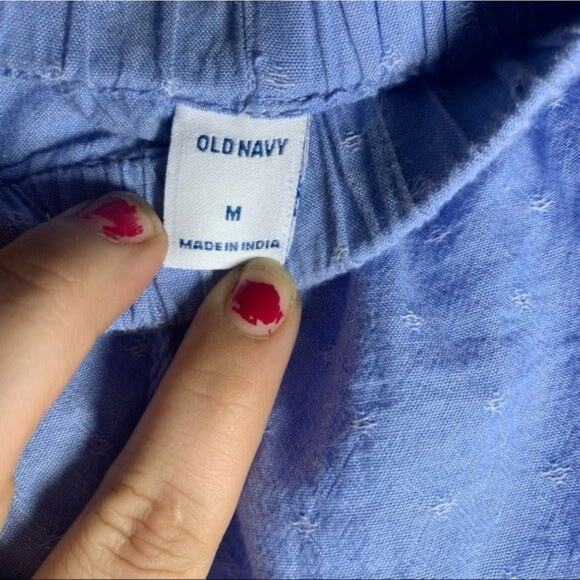 Adorable Old Navy Women’s Off Shoulder Chambray Embroidered Dress Size Medium - Picture 4 of 11